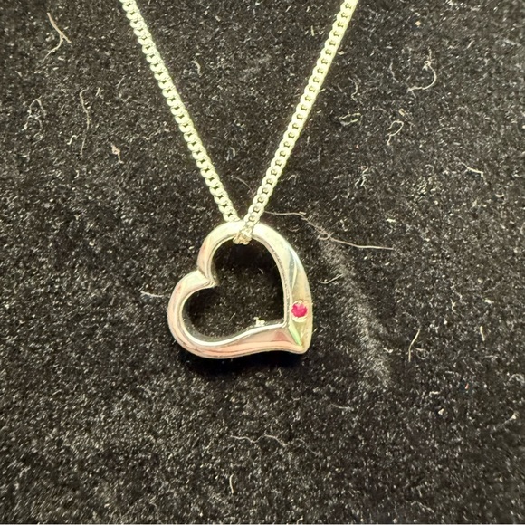 Avon Sterling Silver Ruby accented open heart necklace NIB vintage 2004 - Picture 6 of 7